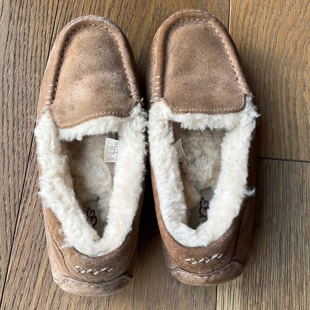 UGG® Australia Ansley chestnut Suede Slipper Size 7 - Picture 6 of 6